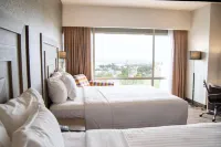 Hilton Garden Inn Leon Отели в г. 