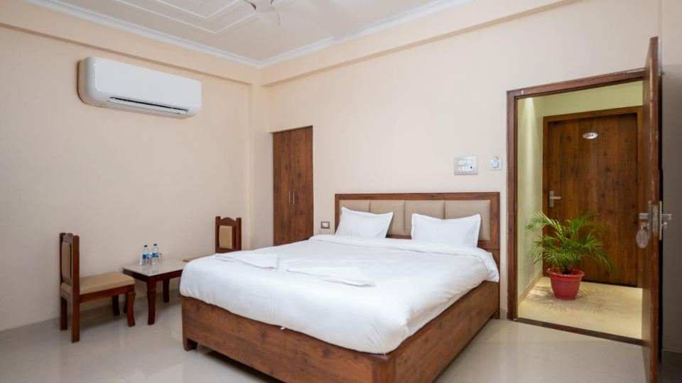 Hotel Shiva Nilay Inn