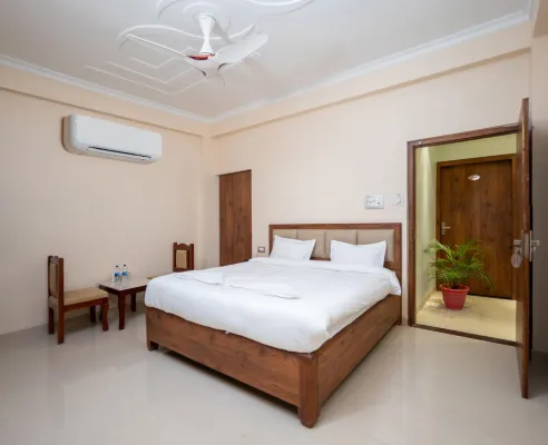 Hotel Shiva Nilay Inn