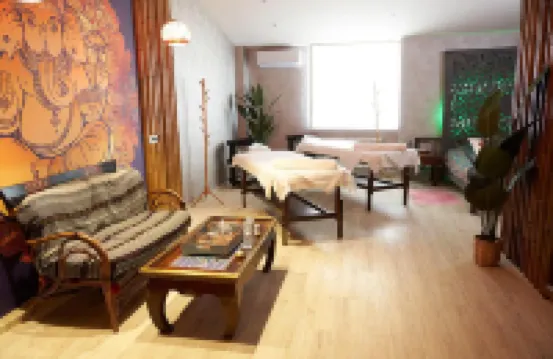 Park Side Inn فنادق في نيجنفارتوفسك