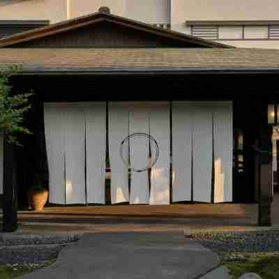 Yamanakaonsen Hanamurasaki Hotel Exterior