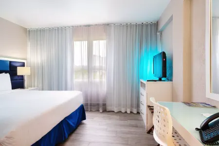 The Wave Hotel Condado