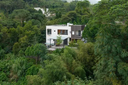 Xi Tou in Sunny Day Inn Отели рядом с достопримечательностью «Wangyou Forest»