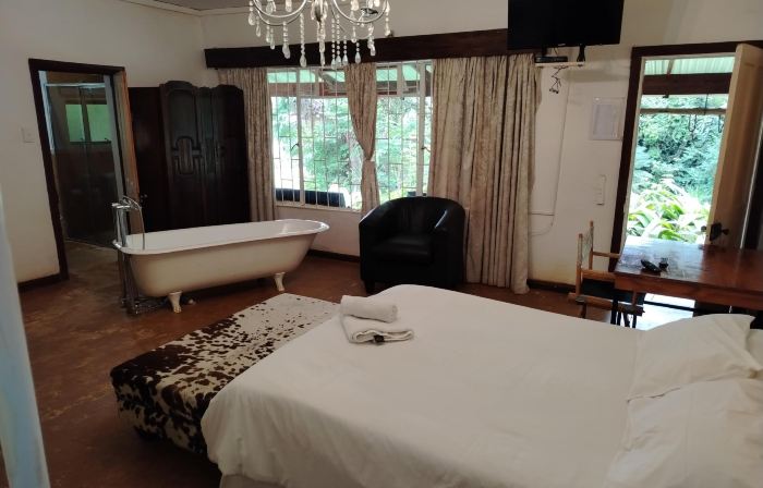 Tsanana Log Cabins and Mullberry Lane Suites