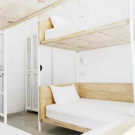 HOOD HOSTEL