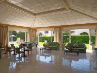 Mandalena Hotel Apartments - ที่มีอ่างอาบน้ำ