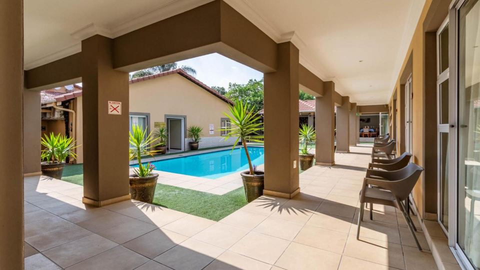 Lakeview Boutique Hotel & Conference Center