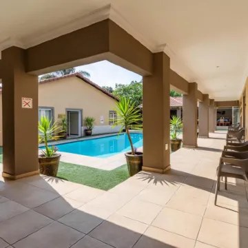Lakeview Boutique Hotel & Conference Center Hotels near East Rand Mall