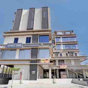 Collection O Hotel A Seven Hotel Exterior