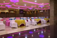 Hyders Park the Business Hotel - Airport Shuttle