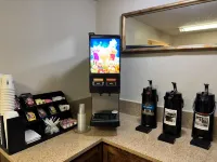 Super 8 by Wyndham Florence or - breakfast