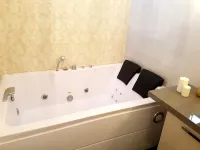 Pompeii Ruins de Charme B&B - Hot Tub