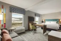 Hampton Inn & Suites by Hilton Kelowna Airport BC Hotel dekat Father Pandosy Mission