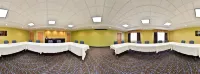 Holiday Inn Express & Suites Charlotte