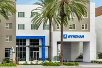 Wyndham Anaheim Hotels near Rte 66
