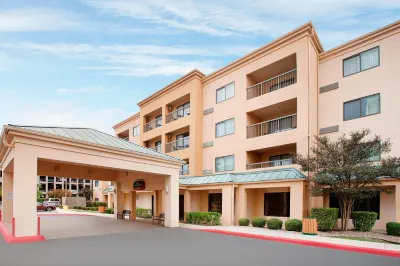Courtyard San Antonio Airport/North Star Mall Hotels near lululemon