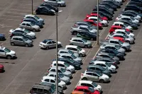 Crowne Plaza INDIANAPOLIS-AIRPORT by IHG - parking