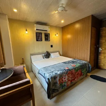 Nomads House