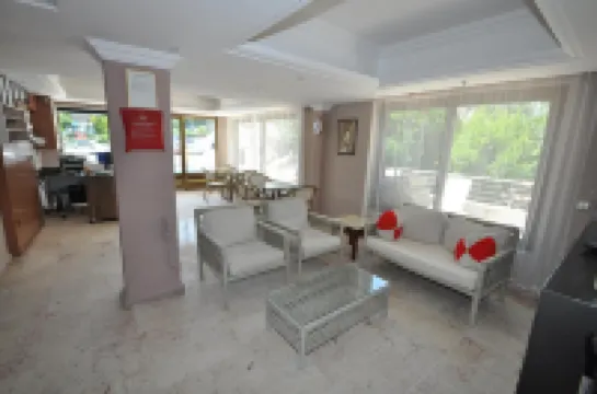 デフネ ゼヴキム ホテル