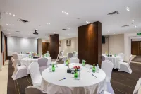 Tulip Plaza Hotel - parking
