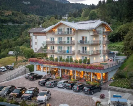 Hotel Fontanella Hotels in Molveno