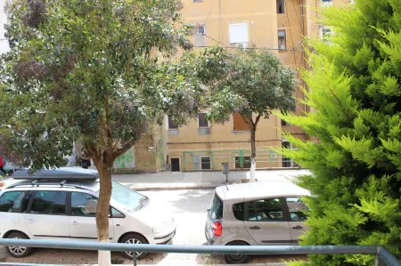 Bebi Guest House Отели в г. Дельвина