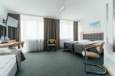 Hotel Logos Các khách sạn gần Mermaid of Warsaw