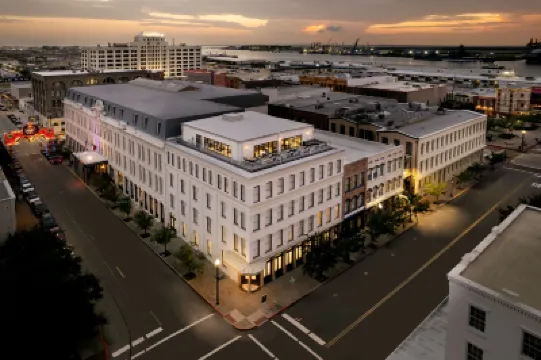 The Tremont House, Galveston, a Tribute Portfolio Hotel Hotels near Seawolf Park