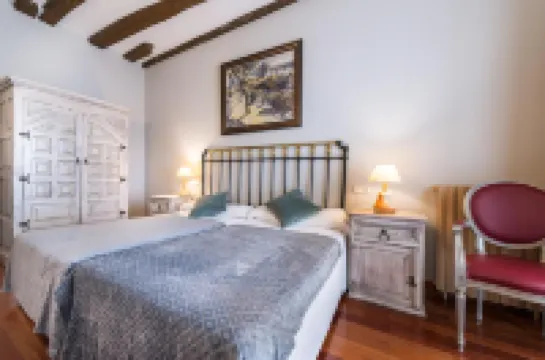 阿爾達維亞萊昂飯店