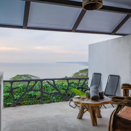 Akua Suites Ocean View