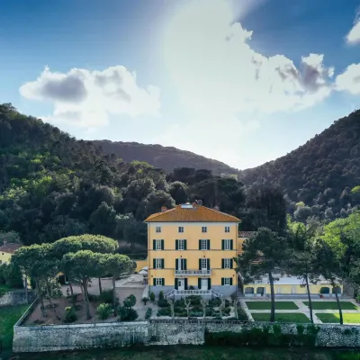 Hotel Villa Casanova Hotels near Piazza San Michele
