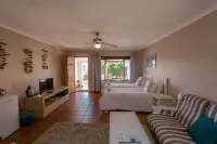 Saxon Lodge