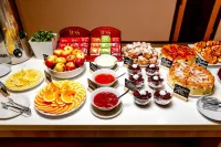 AMAX Park Hotel, Entertainment center "OUT-HALL", Restaurant "Evening Voronezh"