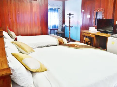 Baan Suan Darb Porn Resort