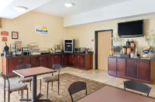 Days Inn by Wyndham Semmes/Mobile