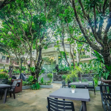 Villa Esmeralda Bryan's Resort Hotel and Restaurant