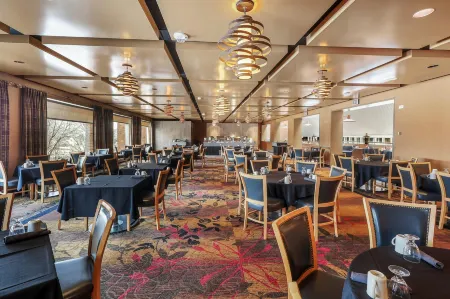 Crowne Plaza Minneapolis West