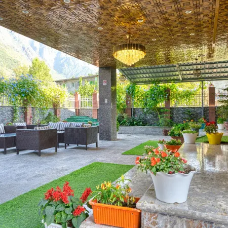 The Montreal Srinagar (A Unit of Montreal Group)