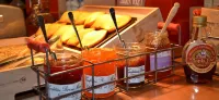 宜必思伊蘇瓦爾飯店 - 早餐