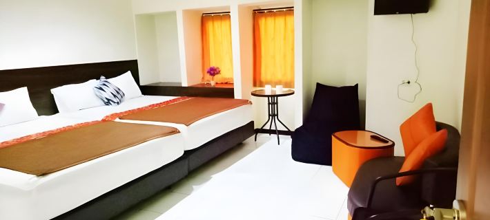Bantal Guling Pasar Baru Hotels in Andir