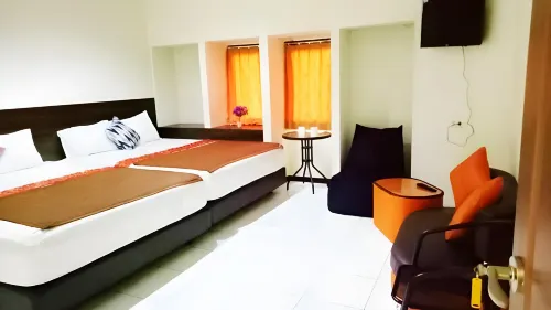 Bantal Guling Pasar Baru - Wifi