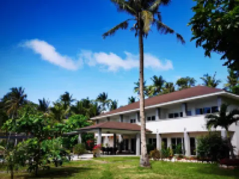 Sunset Cove Beach & Dive Resort Hotels in Romblon