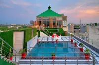 Sallow Royal Suites by Dew Drop