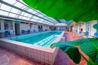 Bayside Hotel - Pools
