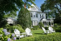 The Coco, the Edgartown Collection - Inns