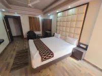 Hotel Rahi. Hotels in 