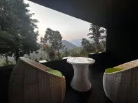 Viceroy Luxury Mountain Resort and Spa - Mountain view