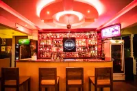The Woodside Inn - bar