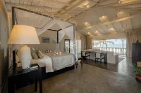Suite Lanka - parking