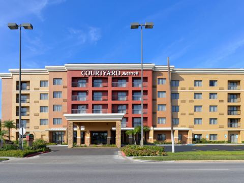 Courtyard Laredo